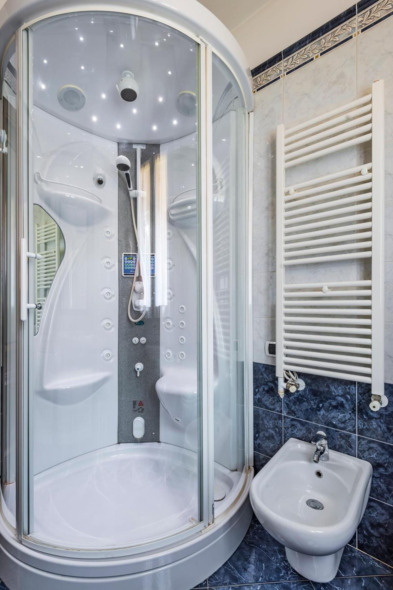 Jacuzzi Apartment In Italian Villa, Wi-Fi & Garden Sassuolo - Maranello Casalgrande المظهر الخارجي الصورة