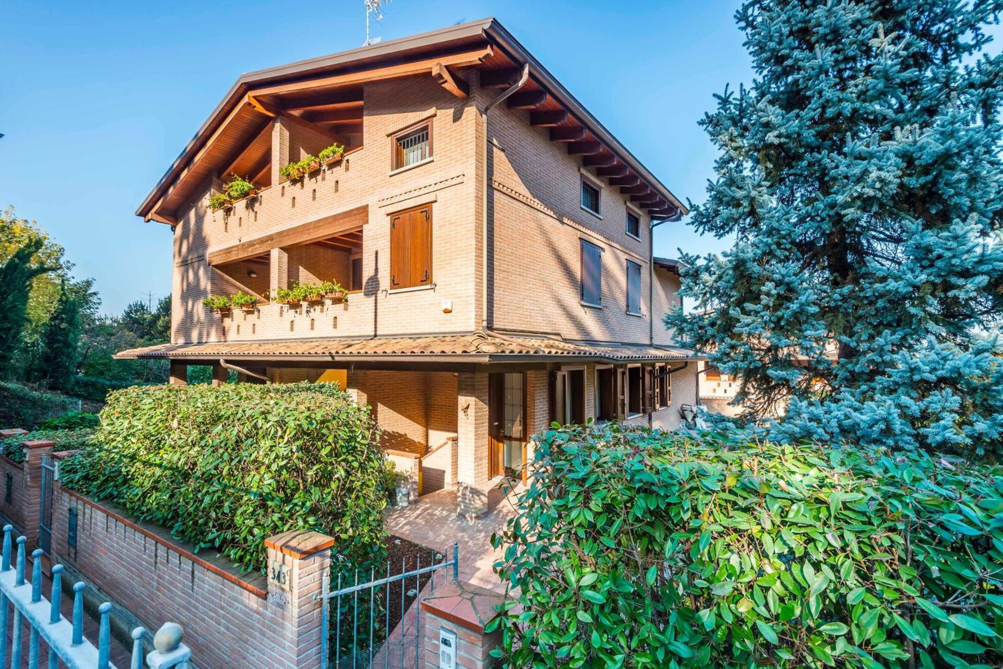 Jacuzzi Apartment In Italian Villa, Wi-Fi & Garden Sassuolo - Maranello Casalgrande المظهر الخارجي الصورة