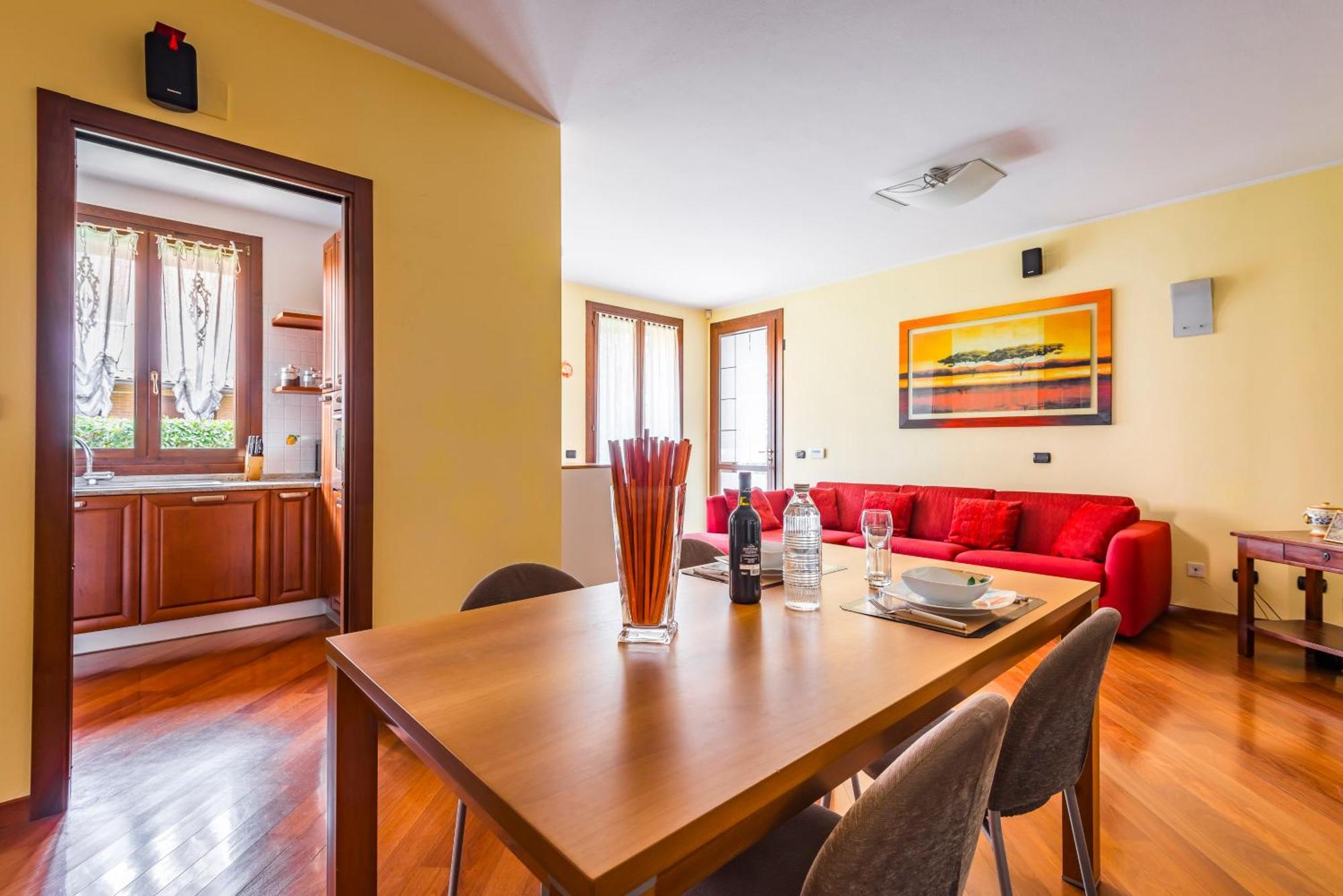Jacuzzi Apartment In Italian Villa, Wi-Fi & Garden Sassuolo - Maranello Casalgrande المظهر الخارجي الصورة